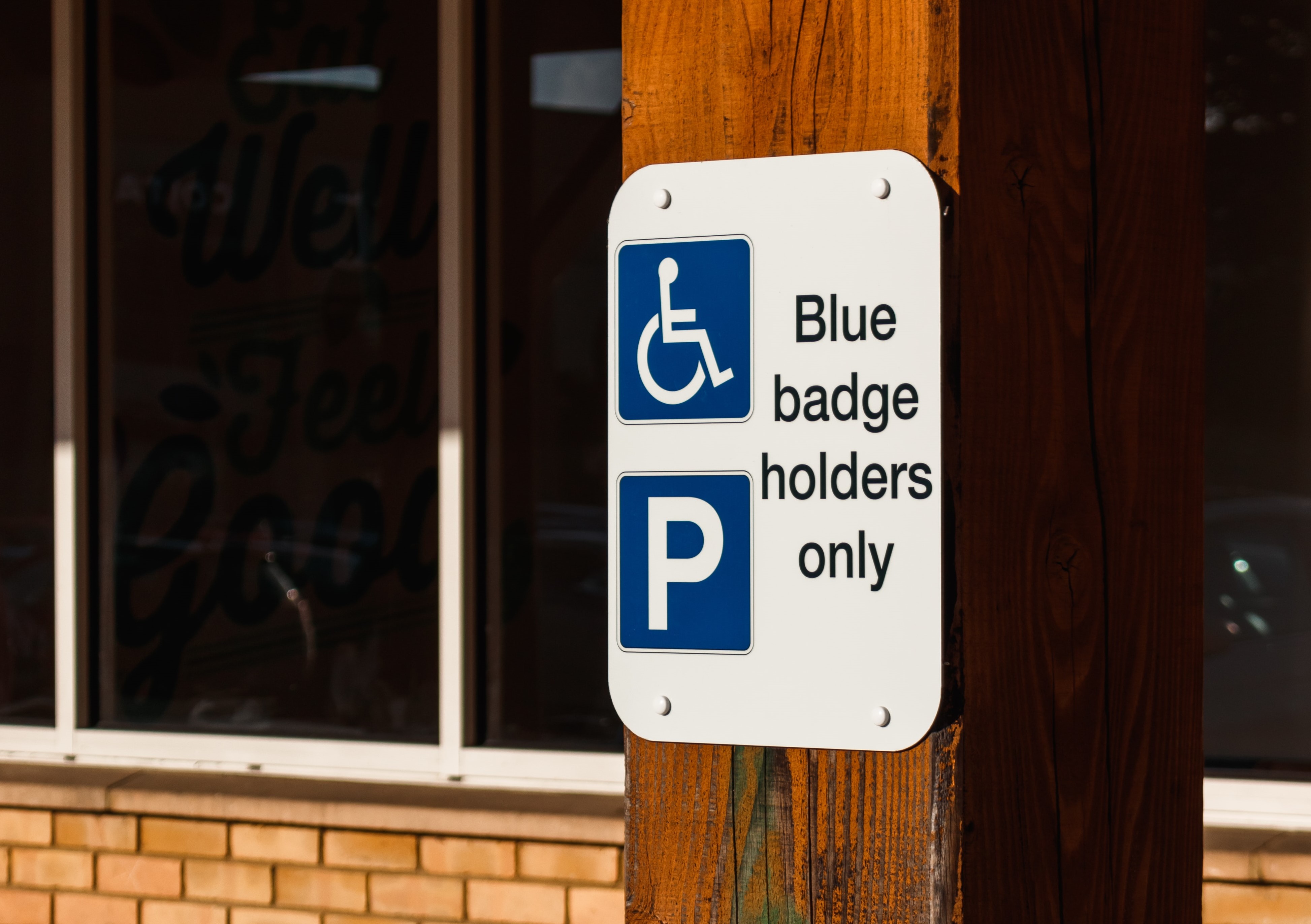 Blue badge signpost