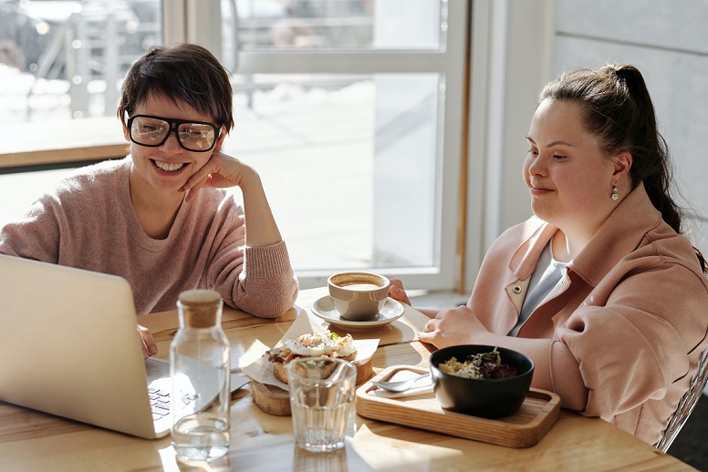 Two young people having lunch