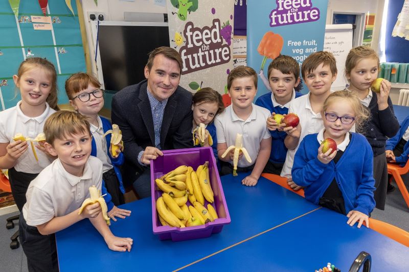 Councillor Christopher Hammond, Leader of Southampton City Council, launches the Feed the Future scheme with students at Weston Park Primary School 
