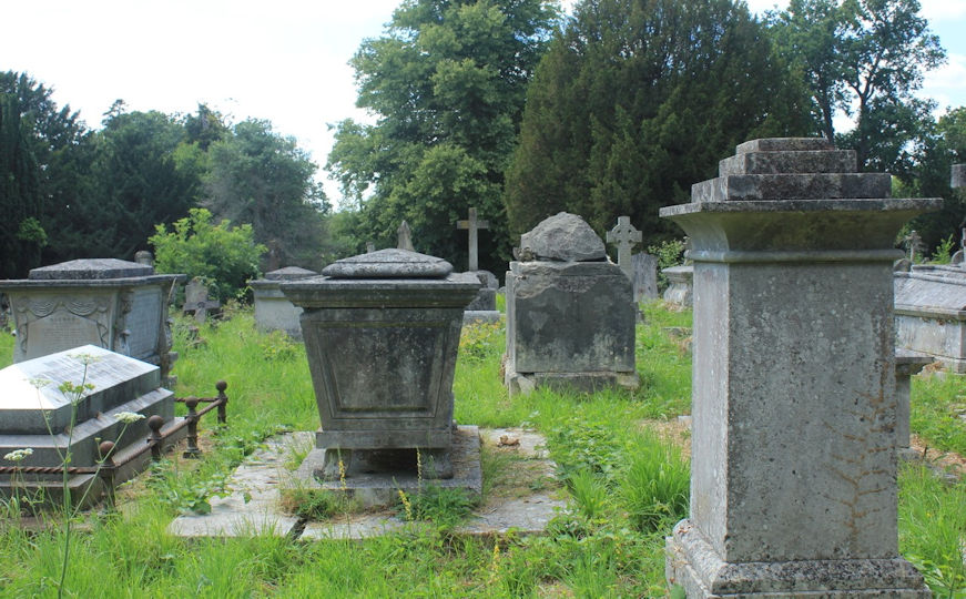 Old-cemetery-4_tcm63-415011.jpg