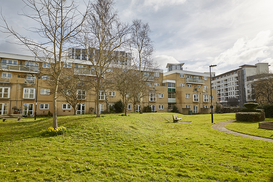 Challis_Court_sheltered_housing_871x581_tcm63-432893.jpg